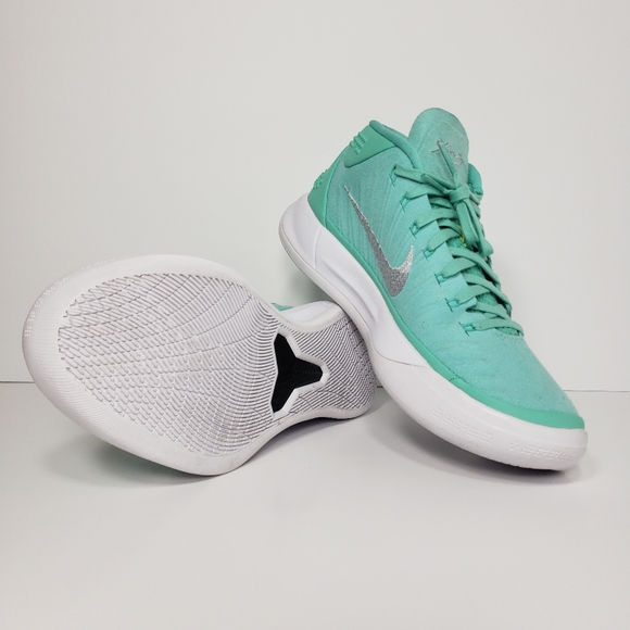 kobe ad mint